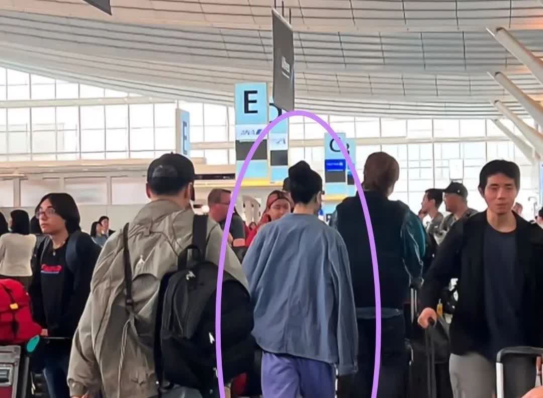 为什么那么多人都希望王菲和谢𩃀锋分手！王谢两人520又去日本旅游。