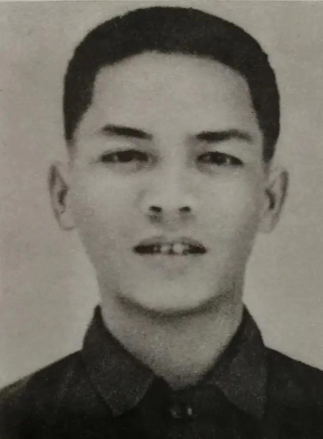 致敬田阳英雄民兵！[爱心][哭哭]照片上的他叫梁乃全，79年对越自卫反击战中的“