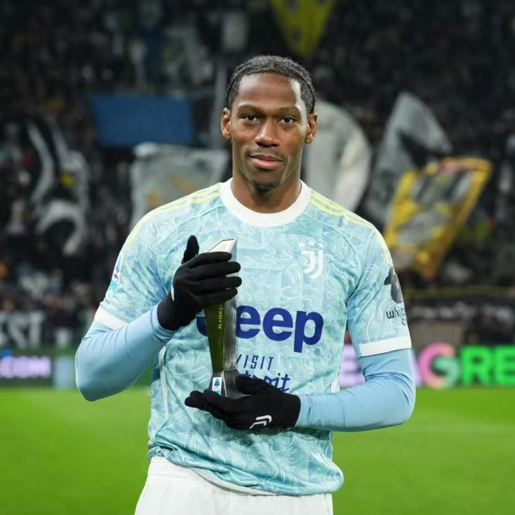 戴维有进步！本轮意甲，尤文客场3:0击败萨索洛。主力前锋戴维表现出色，贡献一