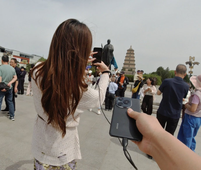 曝荣耀Power2超10000大电池要我说，这回荣耀在Power2下的猛料，绝对