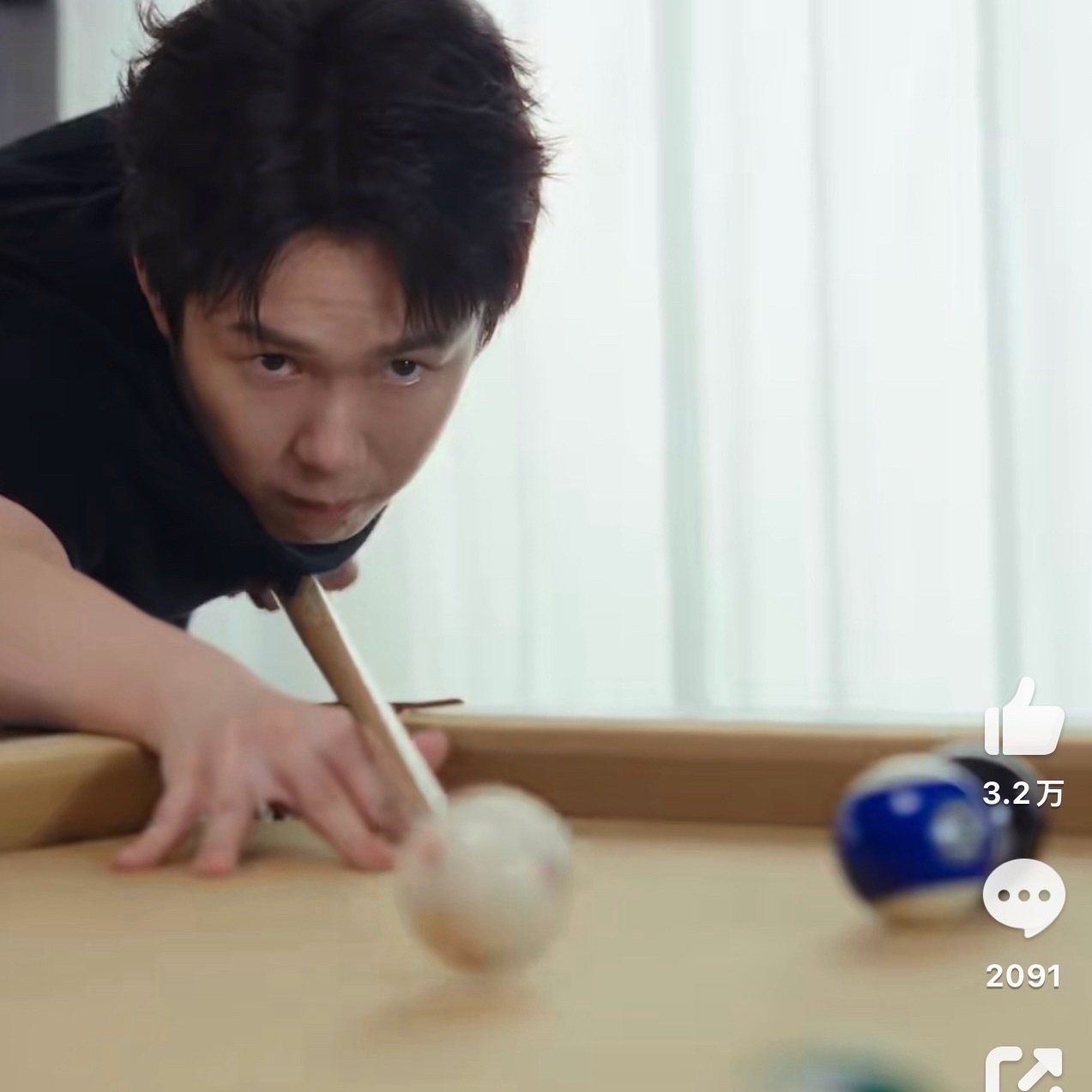 很有意思，我刚才浏览了些帖子，开始造谣说王楚钦是假左了啊？我首先表达一下情绪：关你们屁事！你们那俩粪