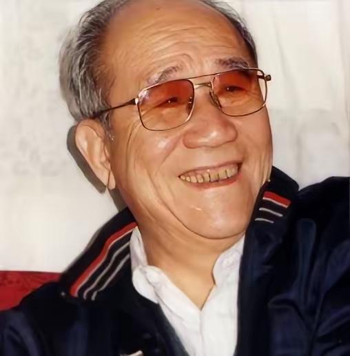 1950年，侯宝林的艰难抉择：一夫一妻制下，三个老婆的泪与时代的痛1950年