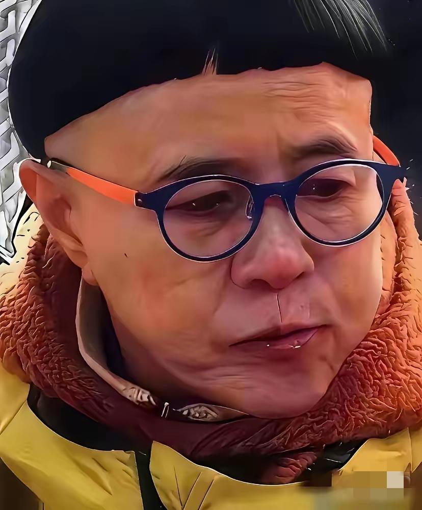 刘纯燕一个六十岁的人了，却为了一个锅盖头，每隔二十天就得打飞的跨省去剪。因为发型