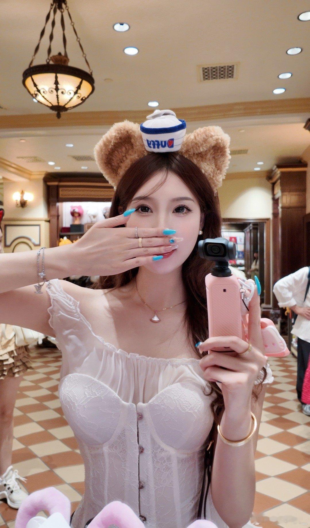 公主回家👸🏻来迪士尼就为了拍这一百多张🎀上海上海迪士尼三胞胎碧星梦​​​