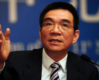 欧美说中国产能过剩，林毅夫教授一句话回怼，欧盟顿时哑口无言无法反驳了！林毅