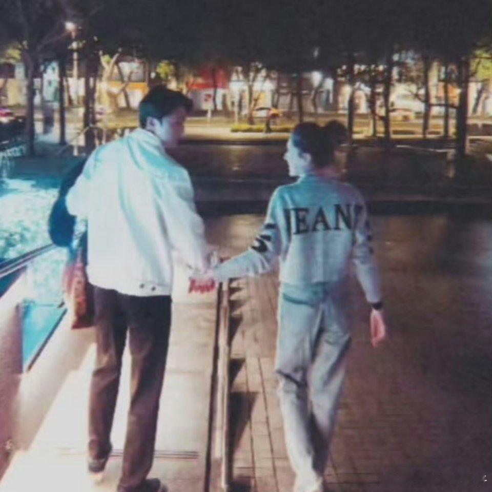 邱泽许玮甯娱乐圈又要添一位“颜霸”宝宝啦！许玮甯邱泽的神仙基因组合，小朋友出生