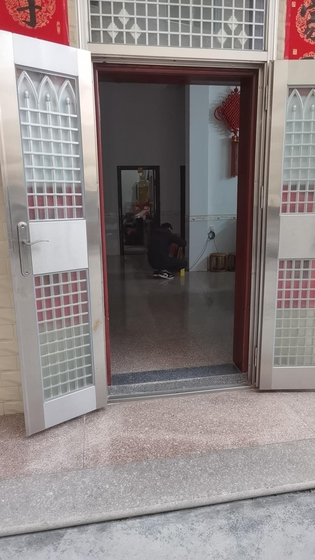 没房子和有房贷哪个更痛苦？最近两年断供的人越来越多了，让我不禁思考这样一个问