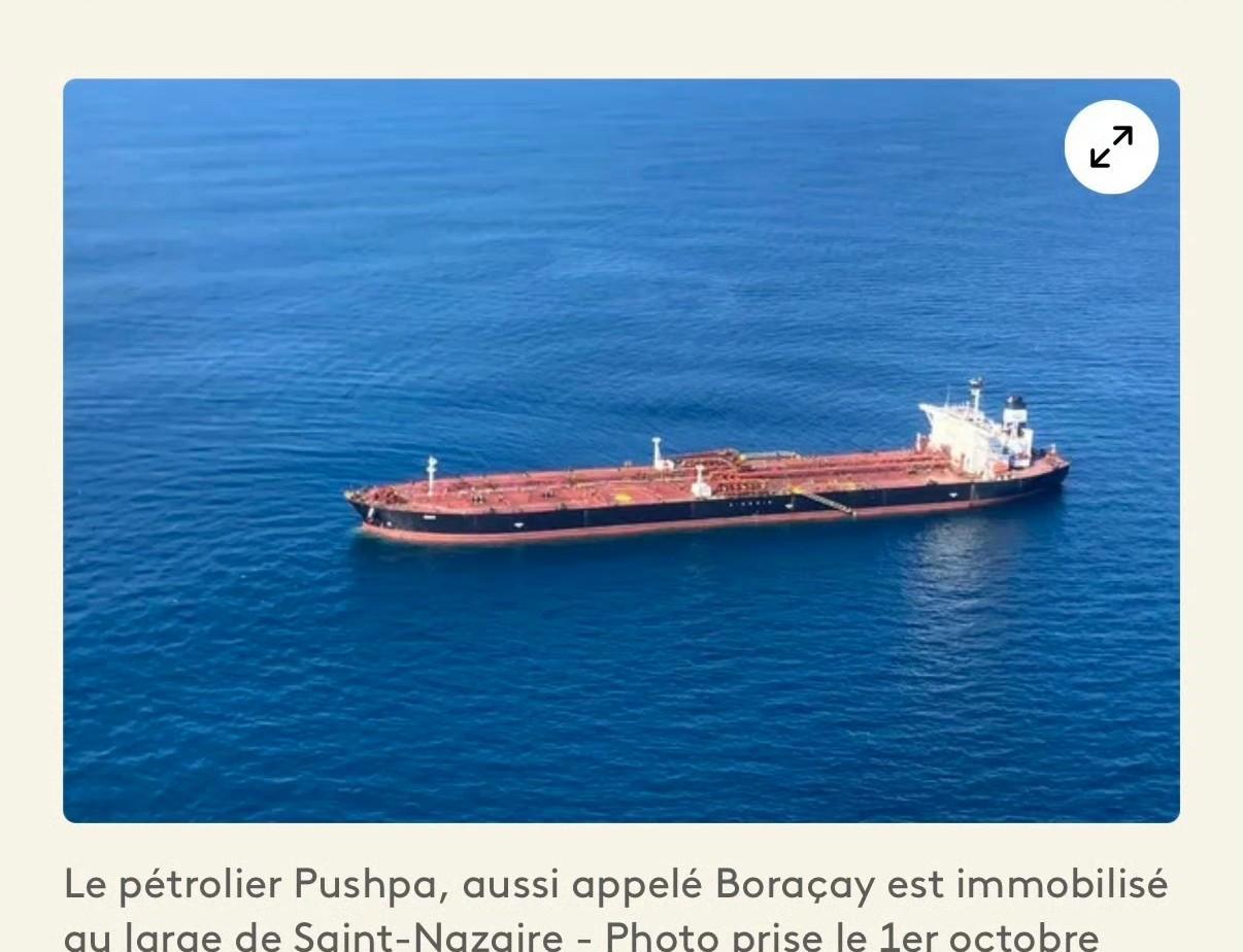 法国媒体表示，法国已经释放了劫持的俄罗斯油轮“博拉凯”号，油轮船长和大副已经回到