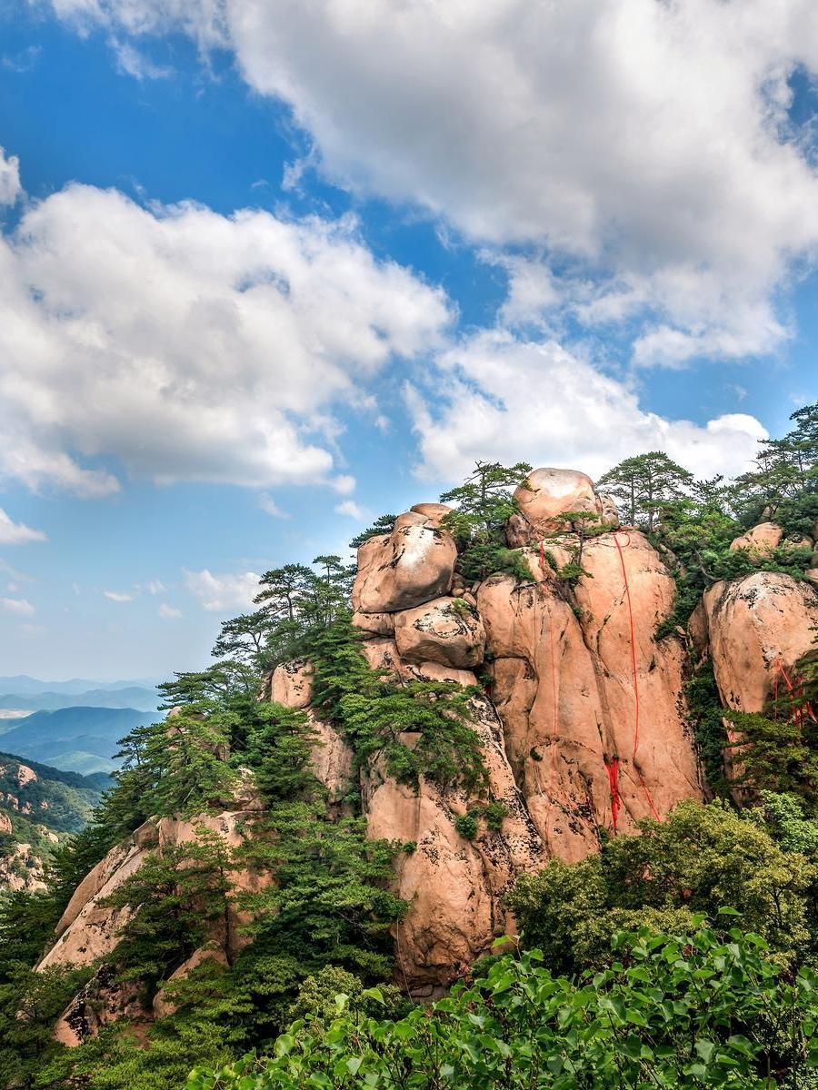 辽宁十大最美景区1.鞍山千山风景区（5A｜东北第一名山）千朵莲花山，