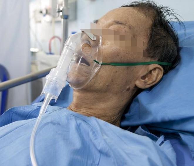 河北邯郸一位八十八岁老人因肺炎入院，家人送医只求老人对症治疗、平安康复。入院后老