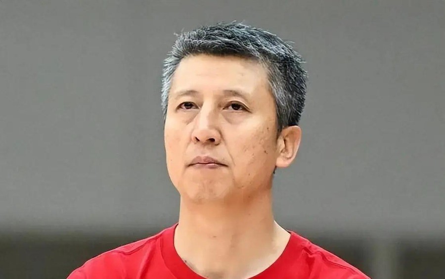 男篮亚运第四全网骂郭士强，内幕却曝光：138天集训他想放假领导不批，周琦想打进不了名单，这锅真该他一