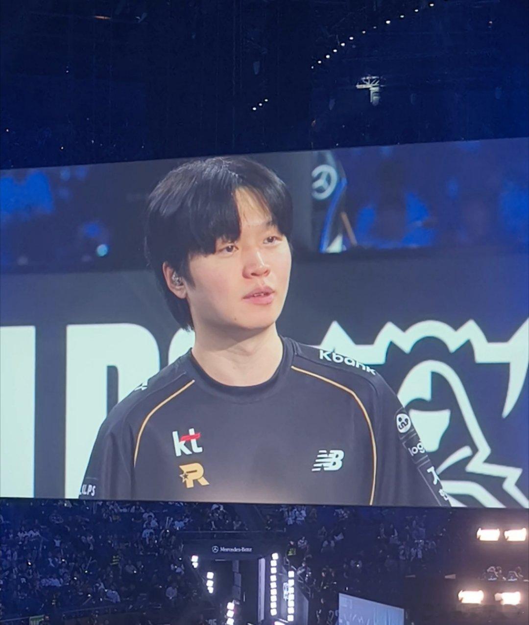 BDD泪光眼看着Bdd泛起泪花，紧接着就公布MVP，依然是他。永恩、沙皇、蛇女