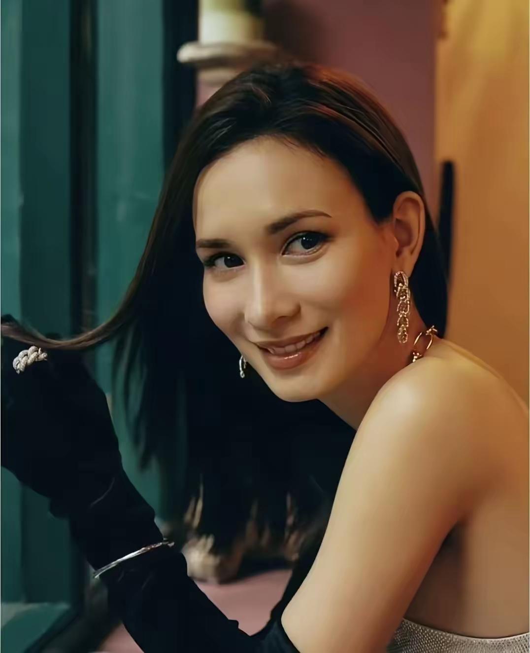 卢靖姗不能深扒,不扒不知道,一扒吓一跳,她居然婚后和丈夫一直分房睡……刚被韩庚和