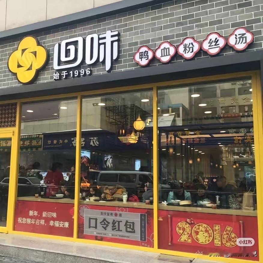 LV起诉茉莉奶白可以理解，毕竟那是一家体量很大的连锁品牌，索赔金额也达到了上千万