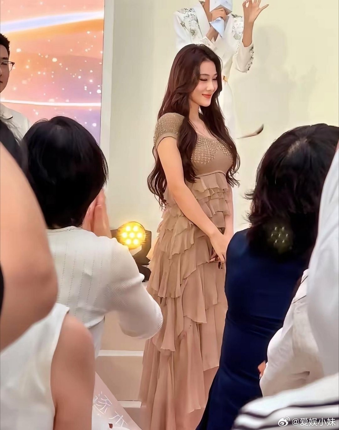 张馨予如此饱满，是怀二胎了？​​​