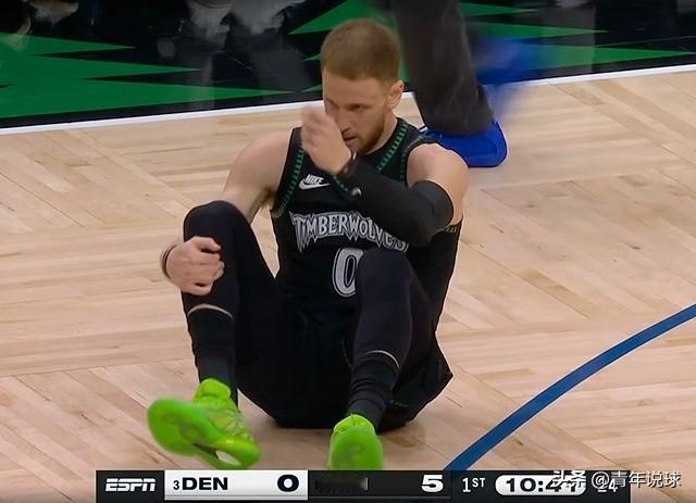 确定了！跟腱撕裂赛季报销！今天，森林狼队主力轮换迪文琴佐在首节10分41秒时