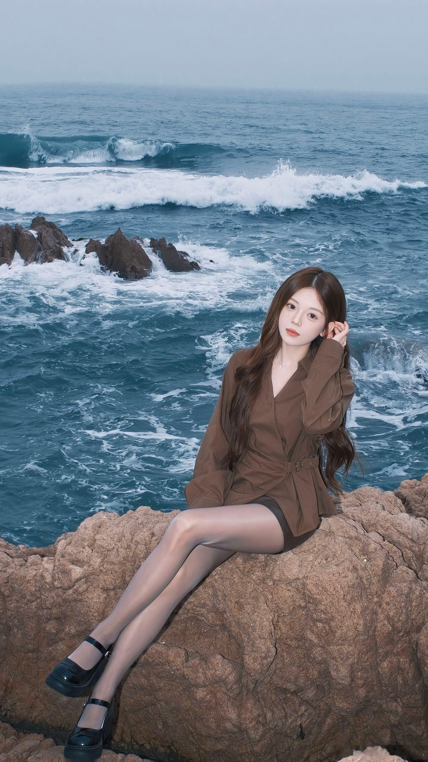 街拍海边的漂亮姑娘美女绘梦长廊