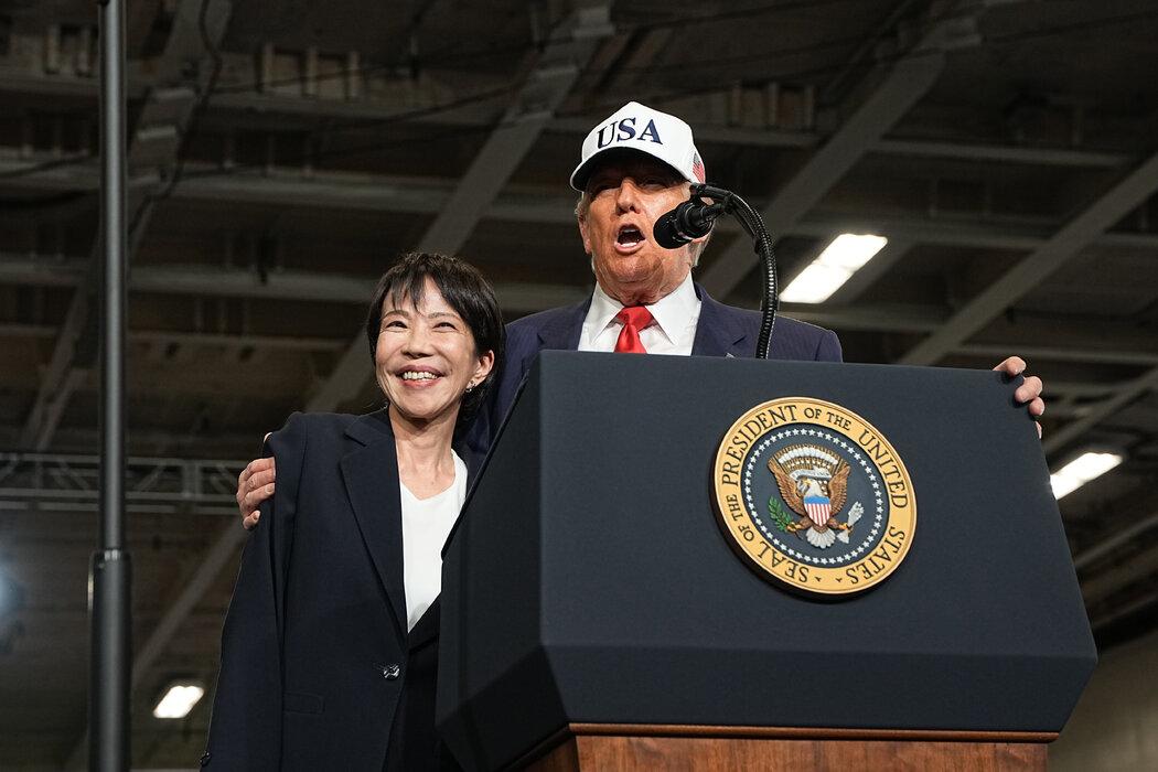 高市早苗访美，当着特朗普的面主动向中国喊话！很多人以为这是日本借美国撑腰、对华强