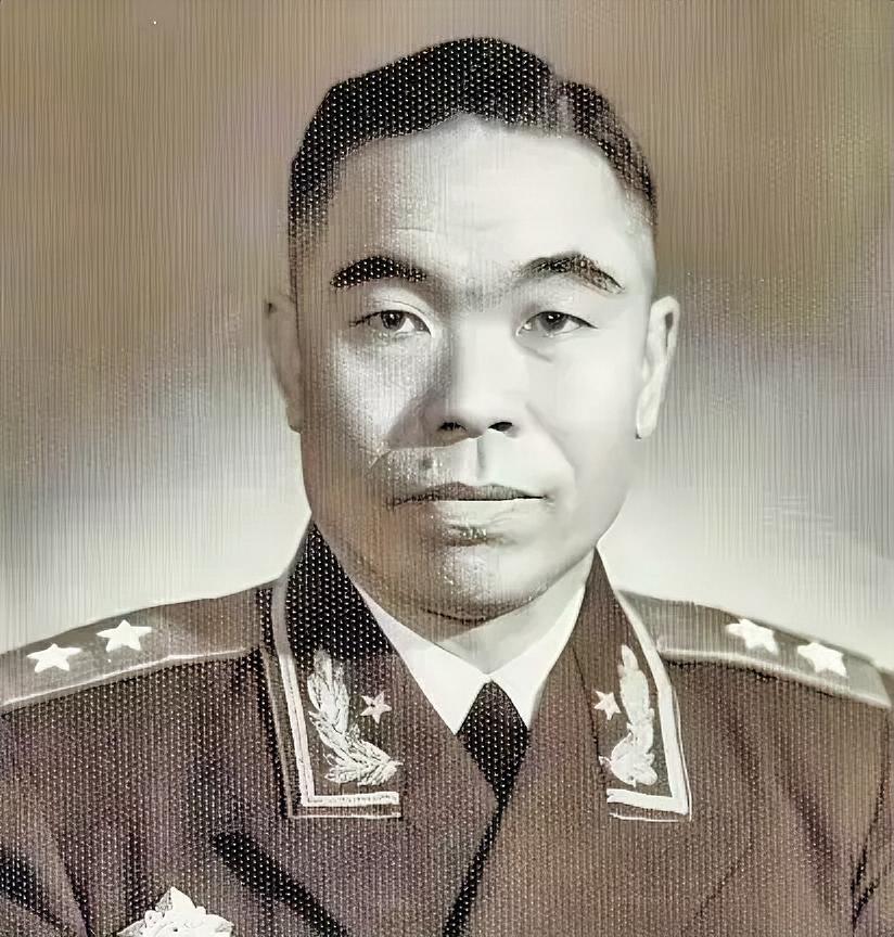 1948年，曾泽生在长春起义后，蒋介石气坏了，当即给北平宪兵团下了密令：“立即逮