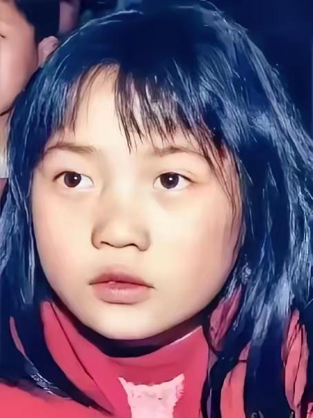 湖南退休老校长夜夜察觉小保姆房内异状，推门一看瞬间泪崩湖南宁乡，1993年