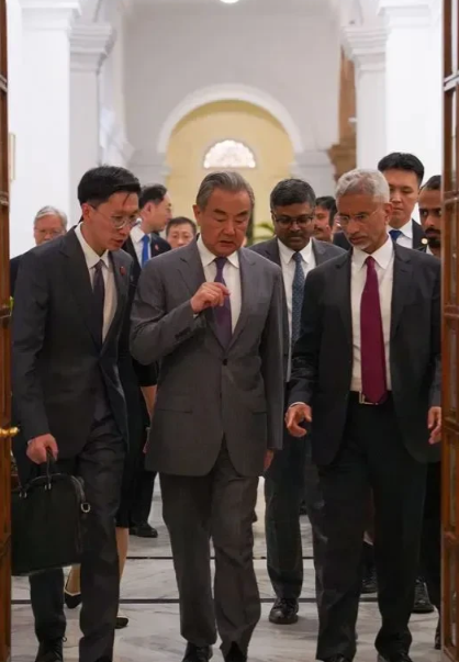 在中印外长会谈中，印度外长苏杰生强调，改变彼此的战略认知非常重要。他指出，台湾是
