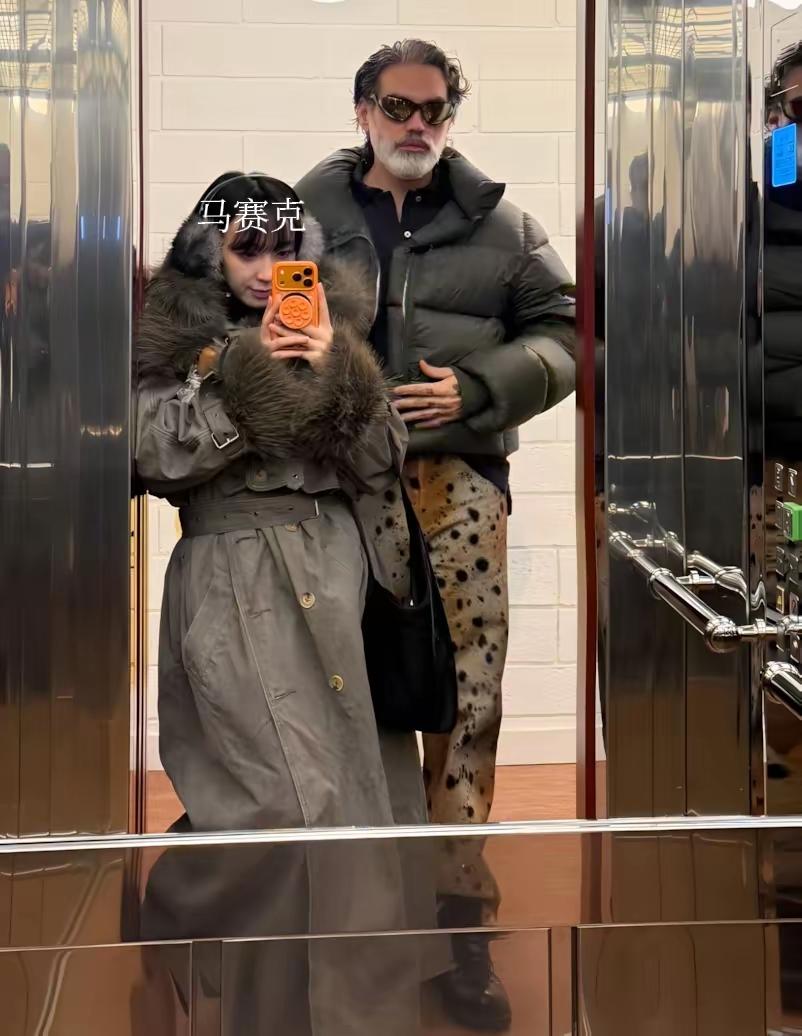 🚗“法拉利老了还是法拉利”澳洲女溜子晒出和白发老头洋男友的合照，配文夸男友的魅