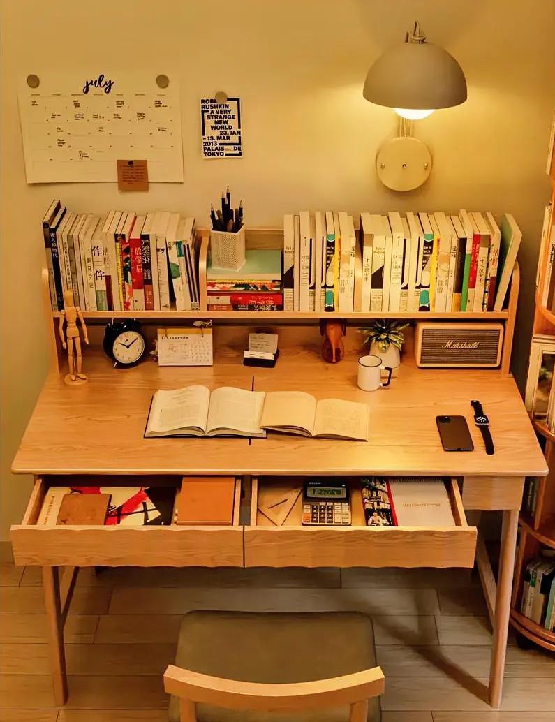 真正厉害的男人都是非常安静的真正有实力的男人，不屑于表演和卖弄，只有脑袋空