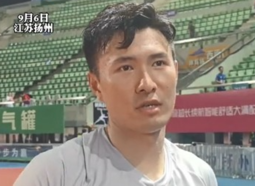 “苏超”第11轮，扬州队主场0-1不敌领头羊南通队。《扬州晚报》报道，赛后扬州队