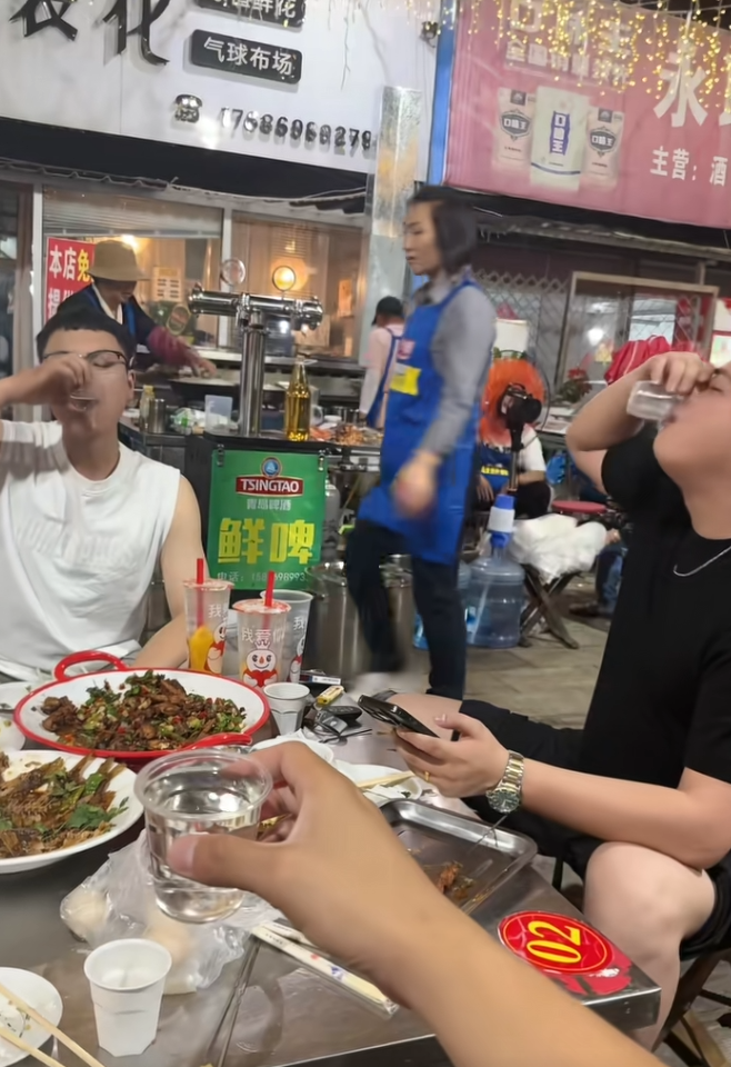 我属龙的我去厕所学一下龙叫巩固一下知识