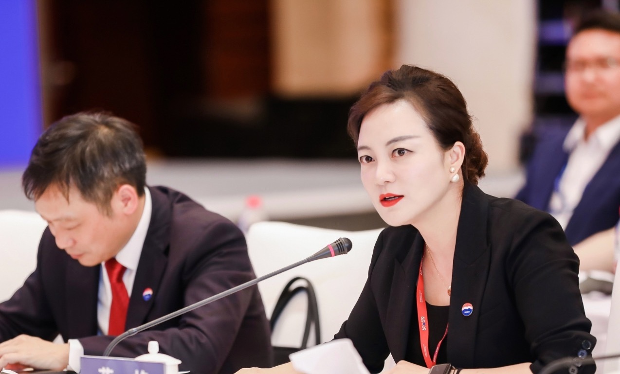 一位美女，她能有什么坏心眼呢？贵州茅台董秘蒋焰被查。这位美女董秘是茅台“三朝元老