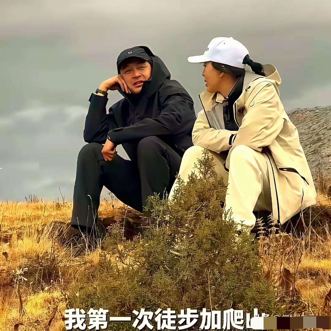 田朴珺对胡歌频繁撒娇这事儿真是太抓马了。去年先是传出她和王石要分居离婚，她还在朋