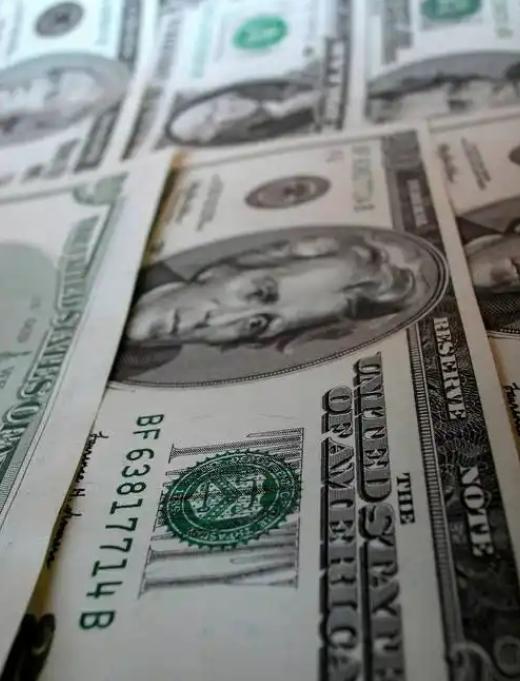 美债漩涡：谁在接盘这场危险的游戏？