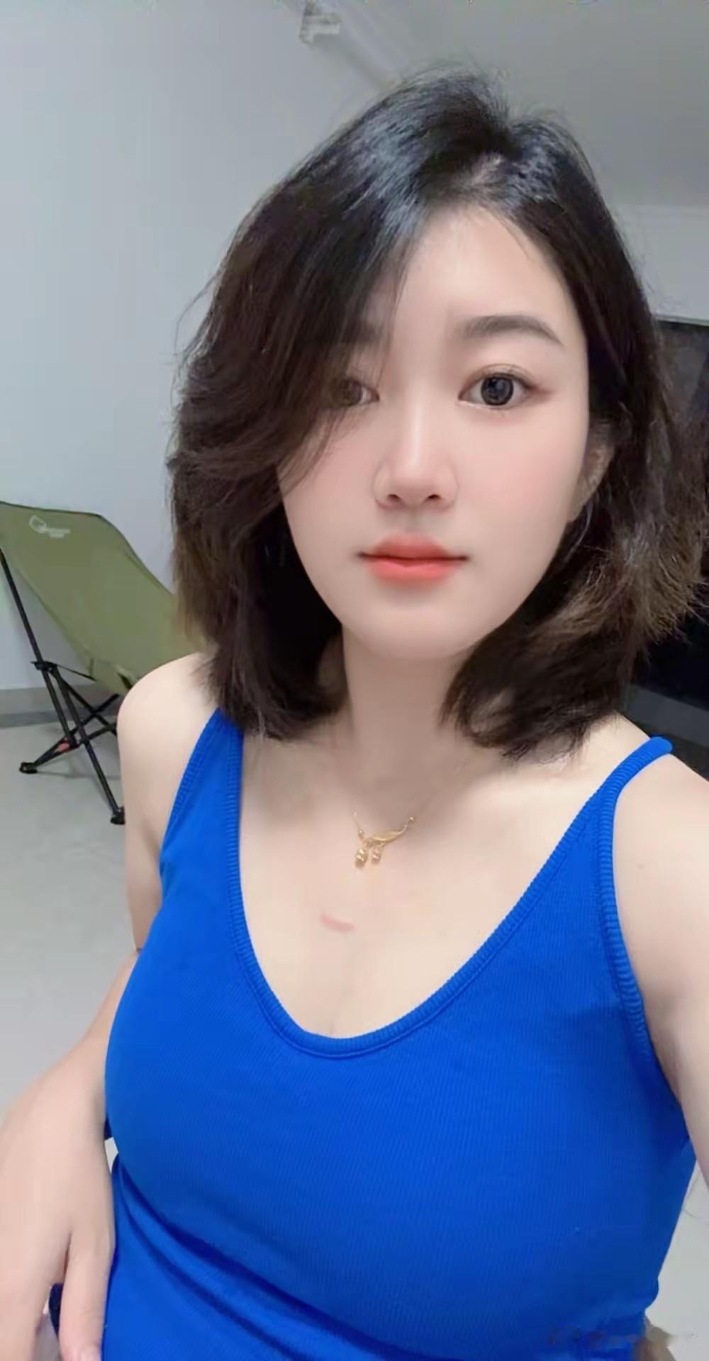 《红楼梦》中的周瑞家的，在贾家虽为奴才，却在上下沟通协调方面起着不可小觑的作用，