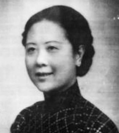 张学良在被囚禁54年后，曾透露一个不为人知的秘密。他表示：我和于凤至没啥感情，只