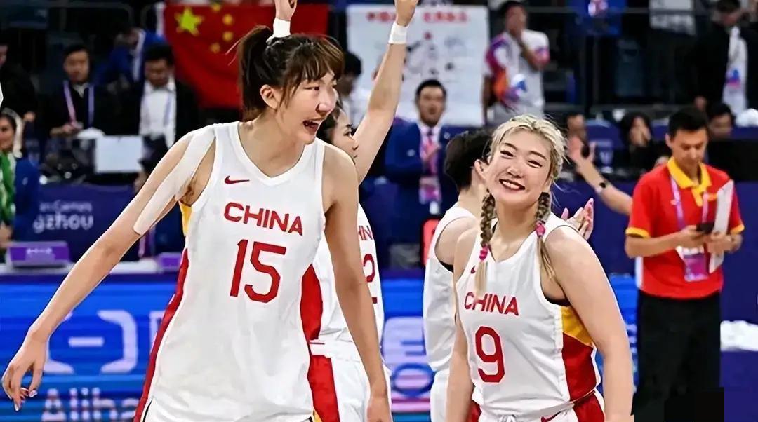宫鲁鸣不招李梦，染发、化妆、美甲只是表象，更重要的是这些。宫鲁鸣教练这次没选李