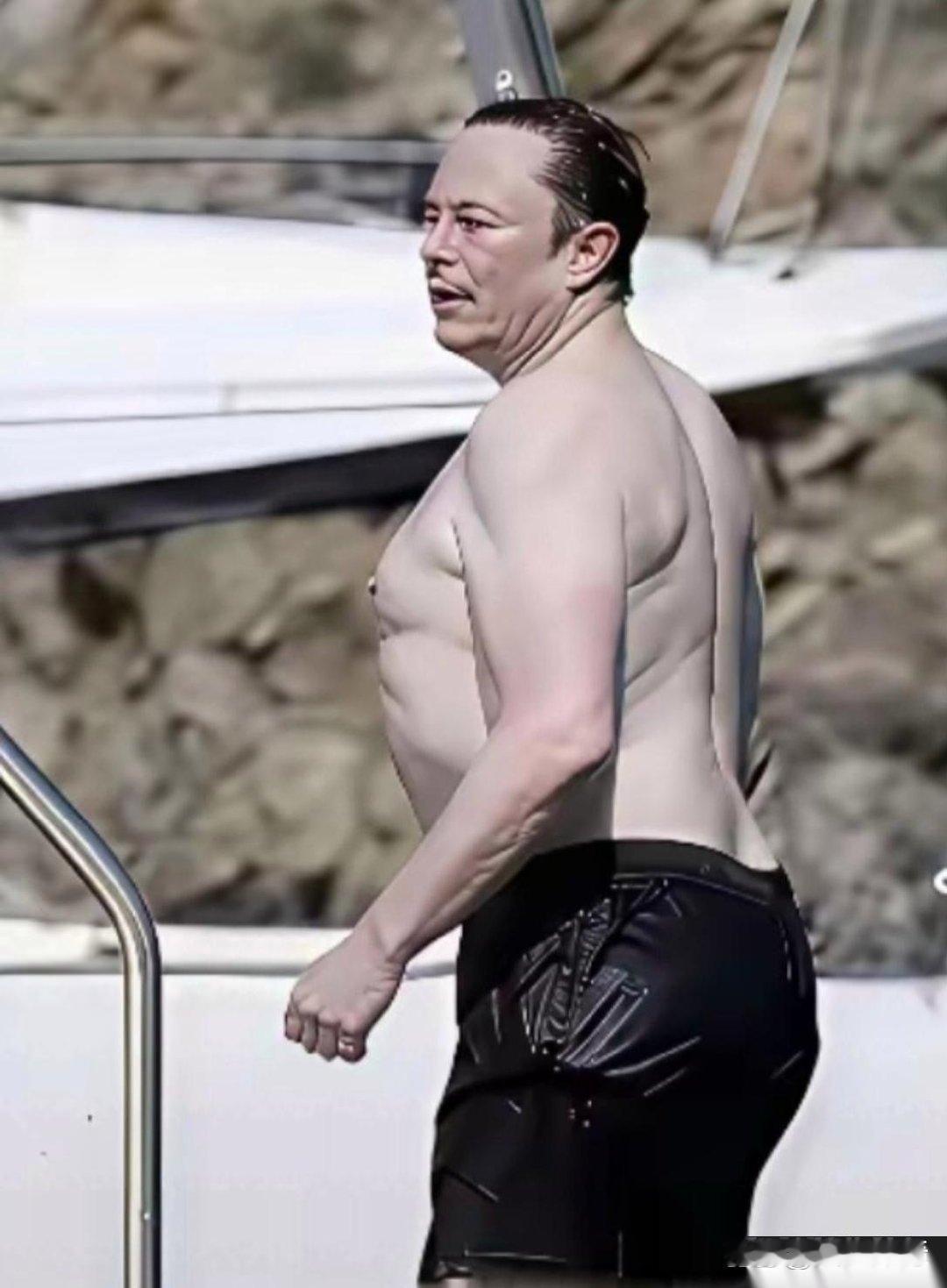 马斯克那么有钱，他真是一点儿也不健身啊​