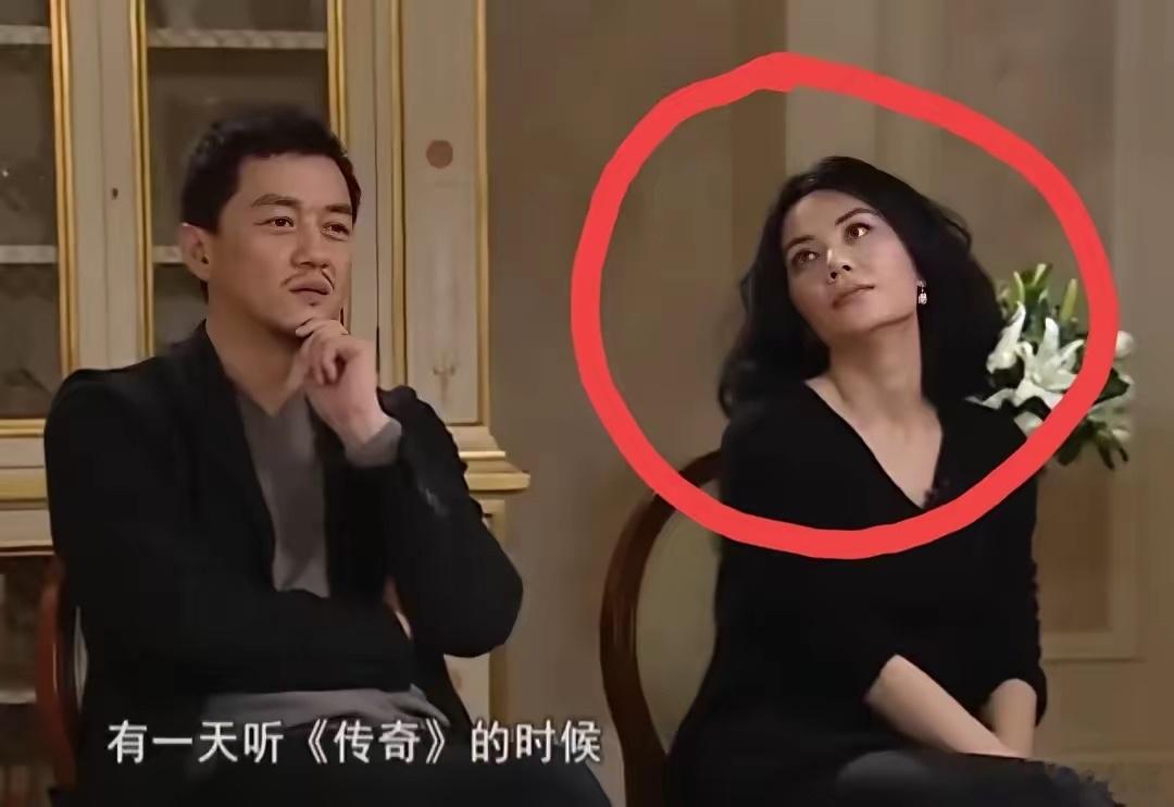 李亚鹏到死都想不明白，王菲为什么当着全国观众的面，让他下不来台。2011年《杨