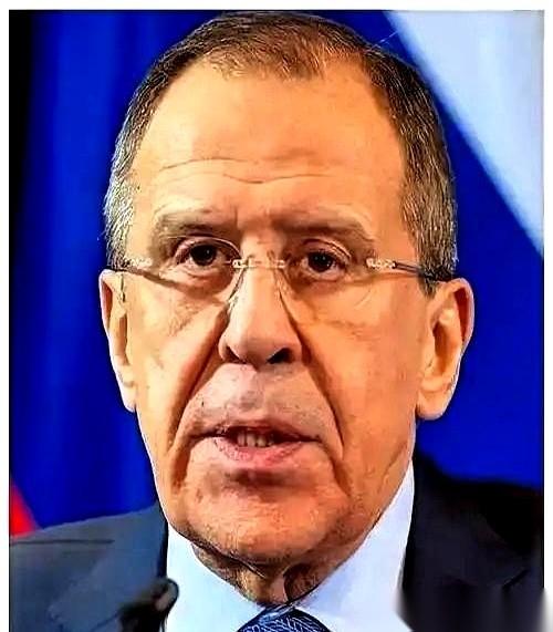 俄罗斯外长拉夫罗夫，一句话，把过去三十年的外交剧本，撕了个粉碎。他对着镜头，一