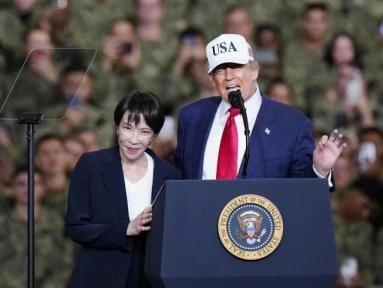 日本多地爆发混乱，美军上将警告日本，高市或被迫下台！ 事情的起因，还得从高市