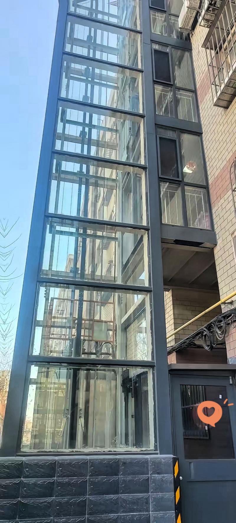 老小区加装电梯哪是装便利，分明是装了个“矛盾制造机”！我舅他们楼就是现成例子，吵