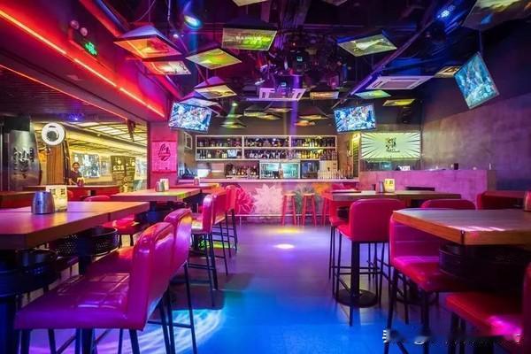 大家有没有发现一个现象？现在养生馆、足浴店、还有歌舞厅里面漂亮的小姐姐几乎不见了