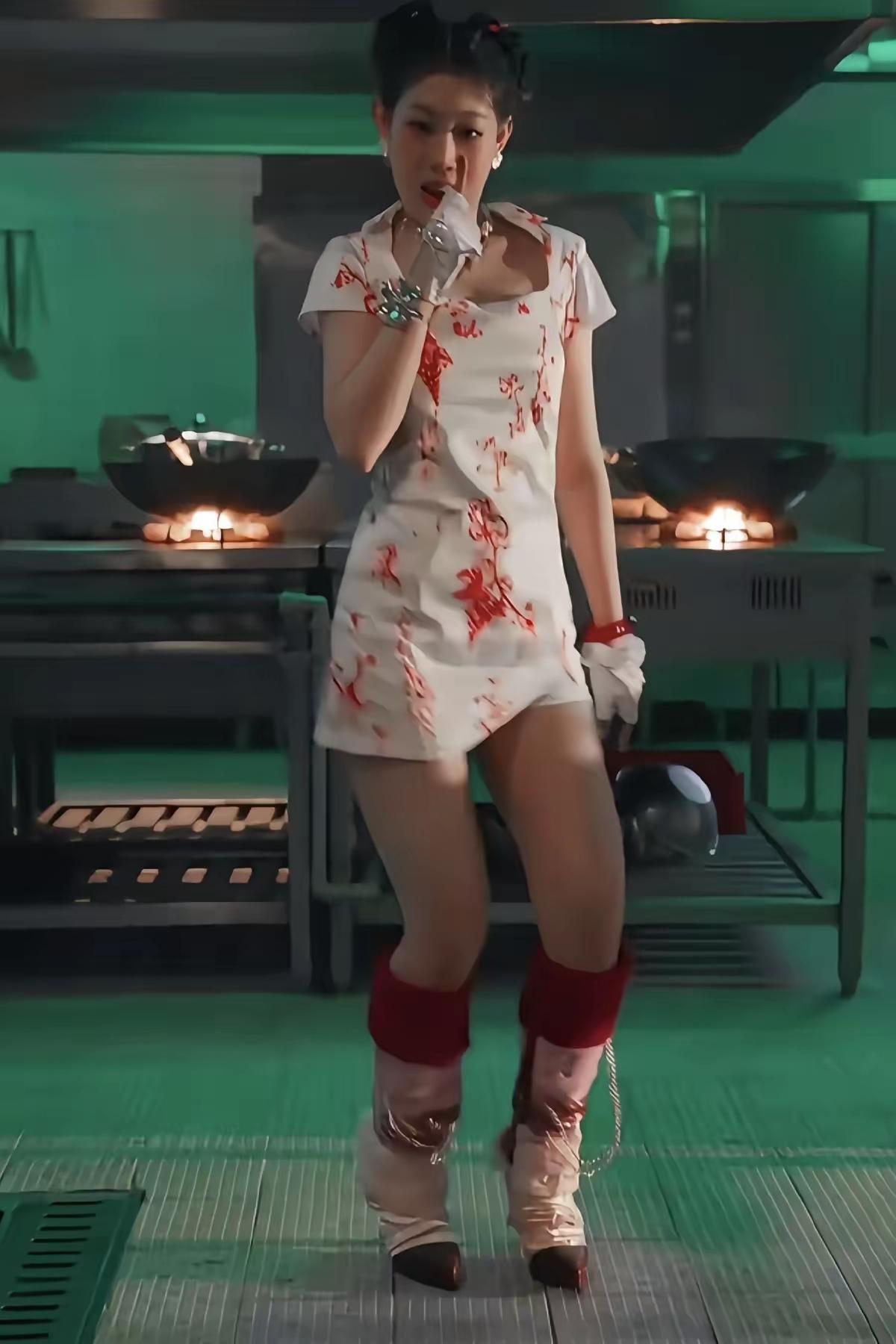 个人觉得沈佳润这姑娘，确实吃不了唱歌这碗饭的。没有天赋异禀硬捧是捧不起来的，路也