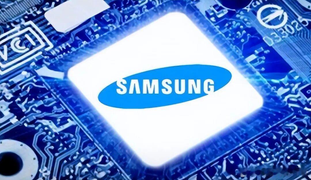 【三星拟扩产HBM内存】三星12月31日消息，三星电子计划大幅扩充高带宽内存（