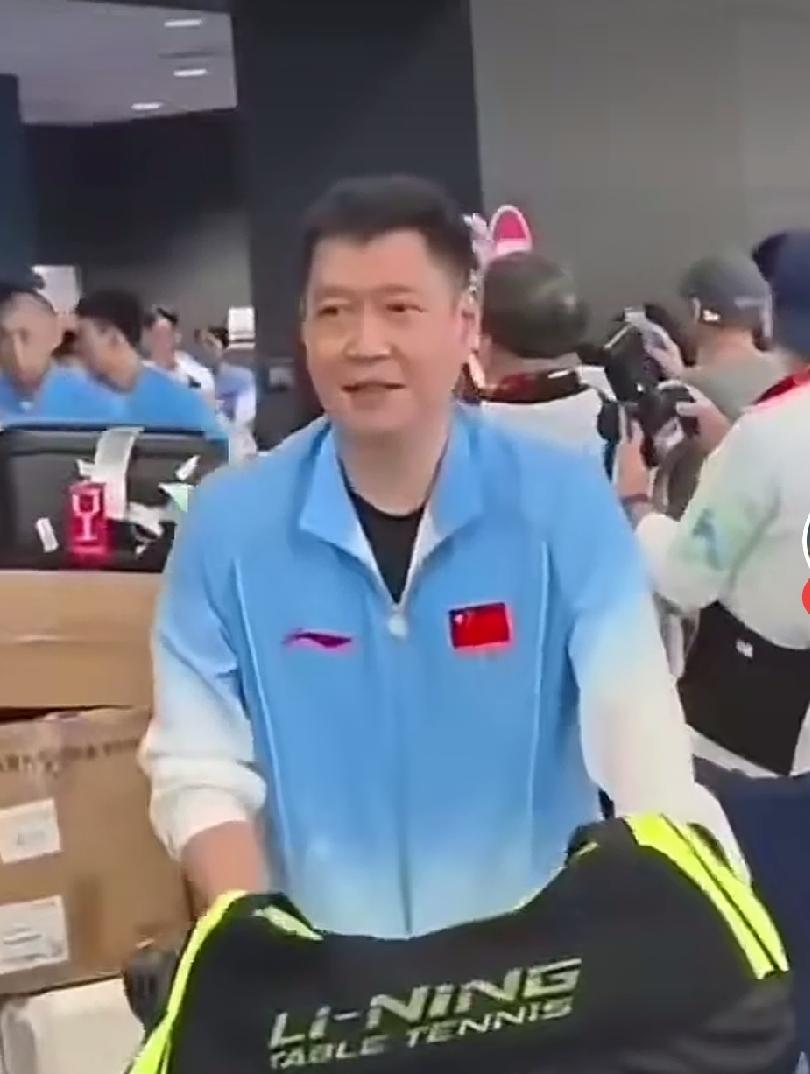 作者声明：个人观点而已莎莎：邱导这次是编外来的，名单上没他，暂时不能上场布置
