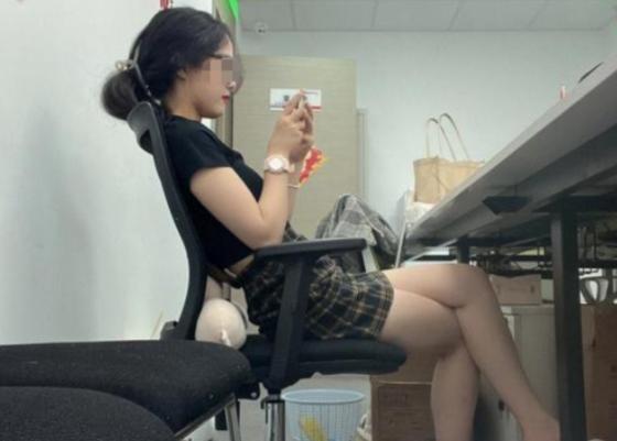 “这哪是上班，分明是白嫖！”陕西西安，一名24岁女子入职上海某公司，拿着1500