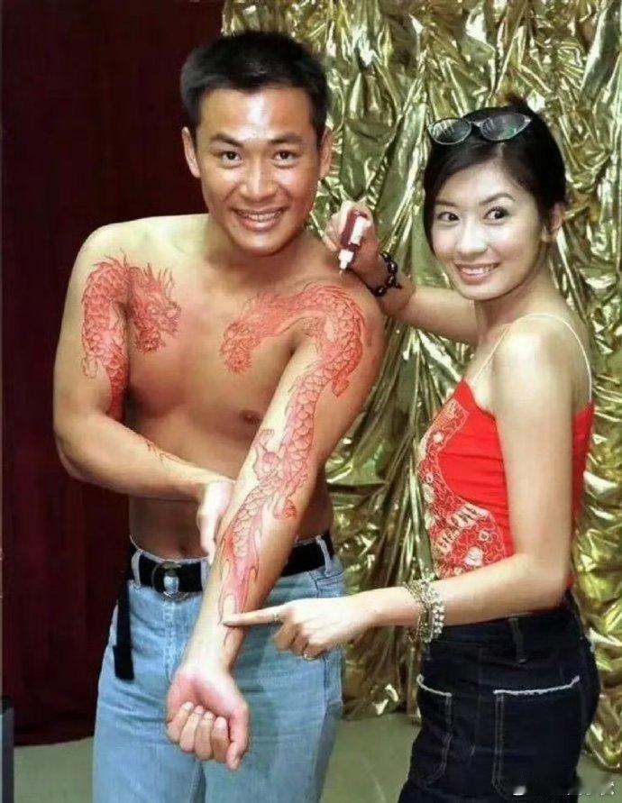 这居然是贾静雯昔日的剧照。