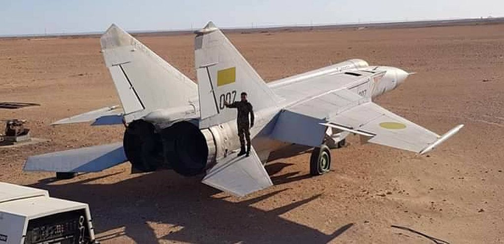 从1978年到20世纪80年代初，苏联向利比亚交付了近50架高性能的米格-25P