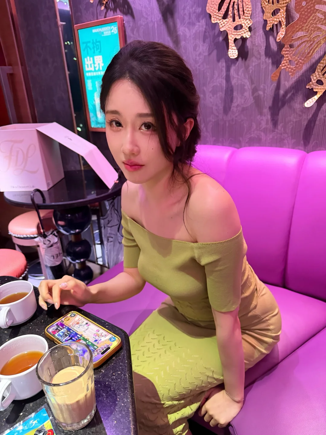 在KTV里打游戏玩第一名
