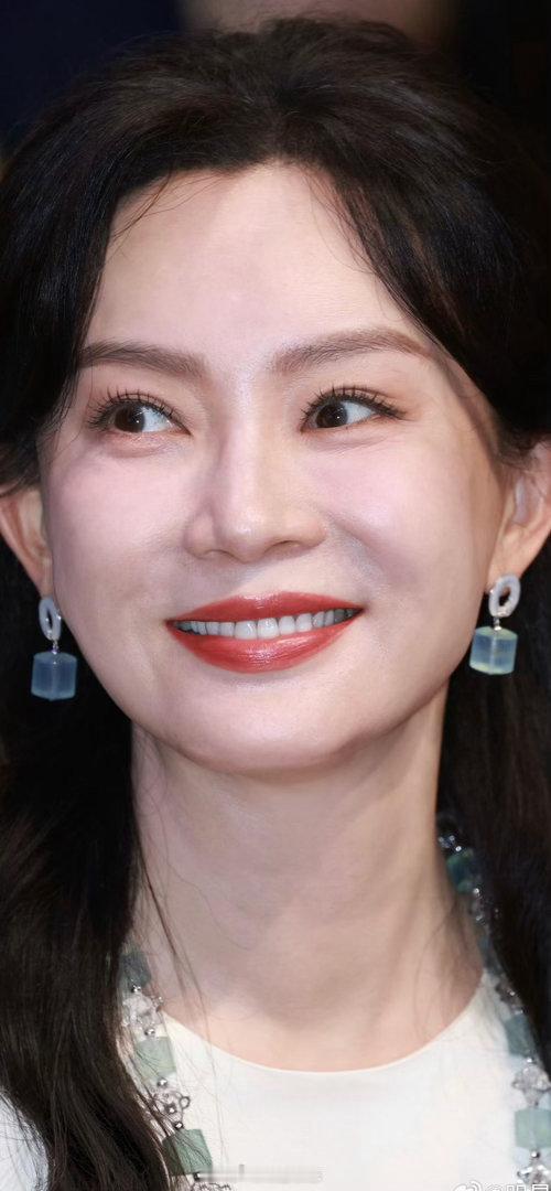50+的陈数把优雅焊在脸上了不老女神
