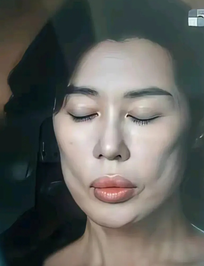 你说她漂亮吧，她看上去真的挺丑；你说她丑吧，她看上去还挺性感！这样的女人不好定位